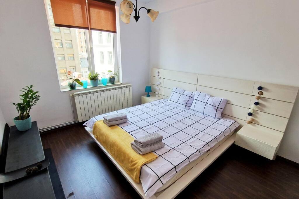 Bucharest Old Town Cozy Crib Apartment ภายนอก รูปภาพ